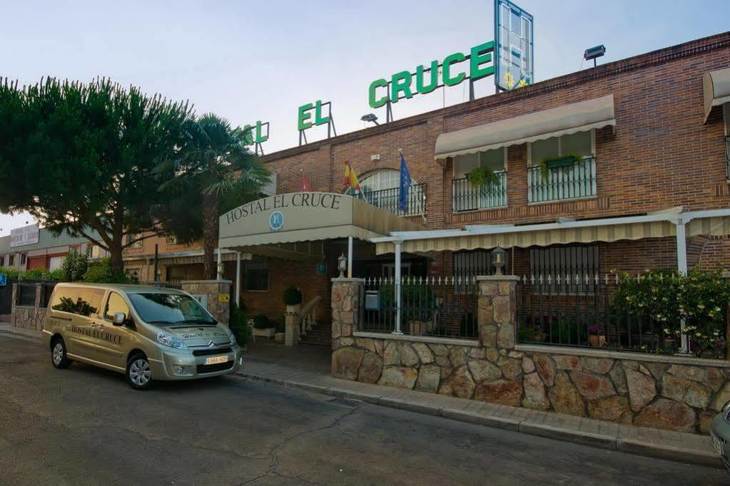 Hostal El Cruce Paracuellos de Jarama Exterior photo